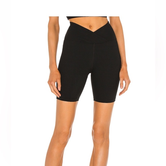 Year of Ours Workout Pants, Black and White Bundle Size M both pants - Picture 7 of 7